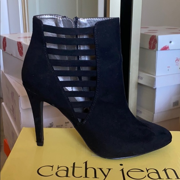 Cathy Jean Bootie - Picture 2 of 2